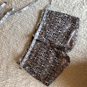 $ American Eagle Outfitters Stretch Short Shorts 0